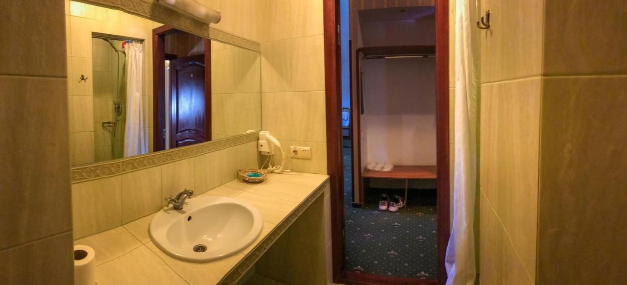 Pivdenna Brama Khmelʼnytsʼkyy Esterno foto