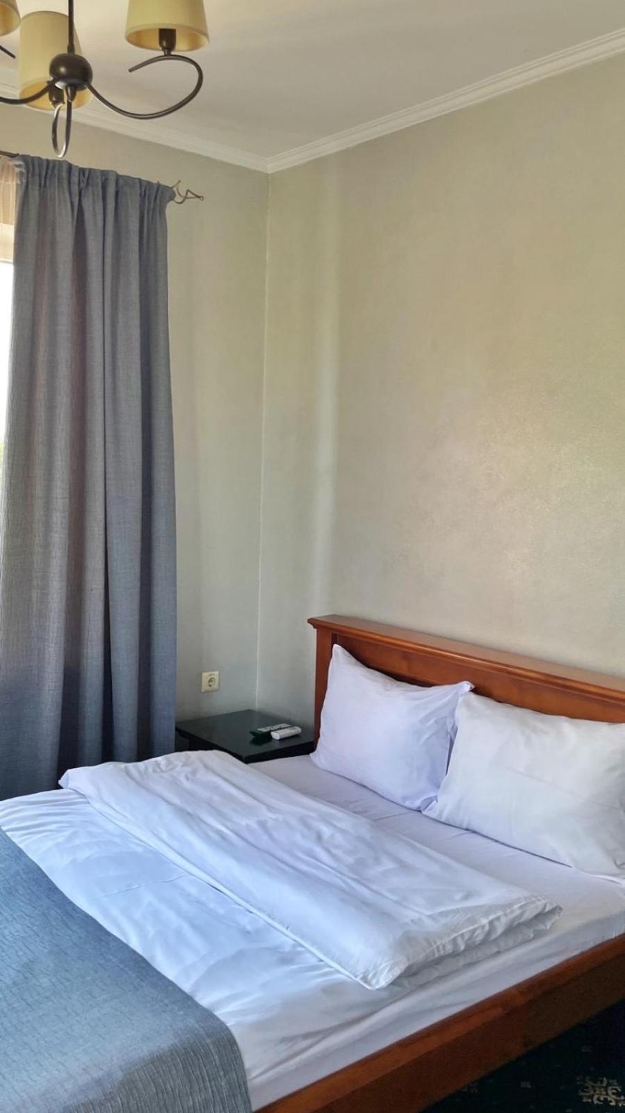 Pivdenna Brama Khmelʼnytsʼkyy Esterno foto